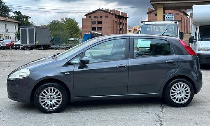 Fiat Grande Punto 1....