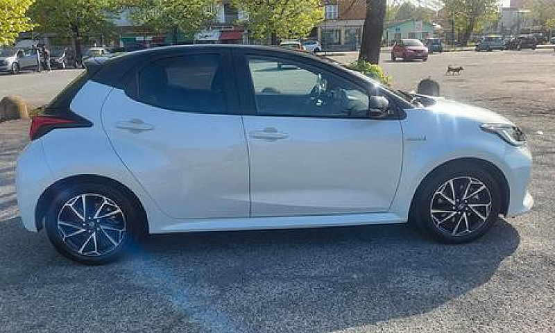 Toyota Yaris Iv 2020...