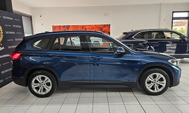 Bmw X1 Xdrive25E Bus...
