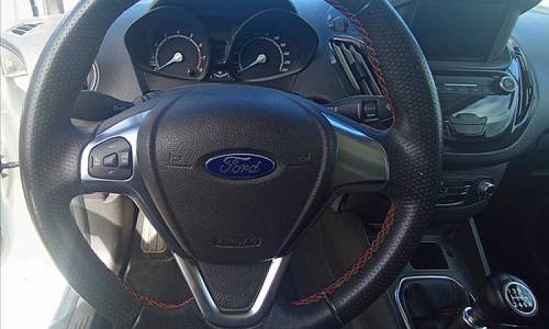 Ford Tourneo Courier...