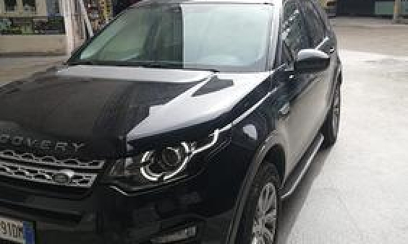 Land Rover Discovery...