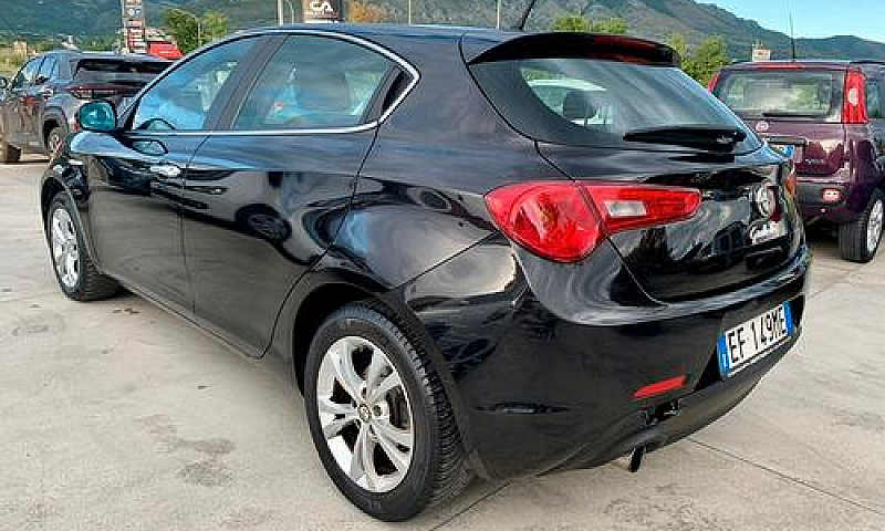 Alfa Romeo Giulietta...