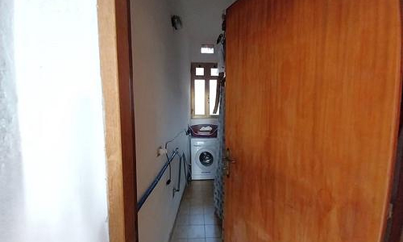 Appartamento A 50M D...
