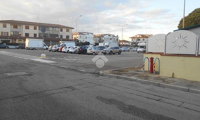 3 Locali A Comacchio...