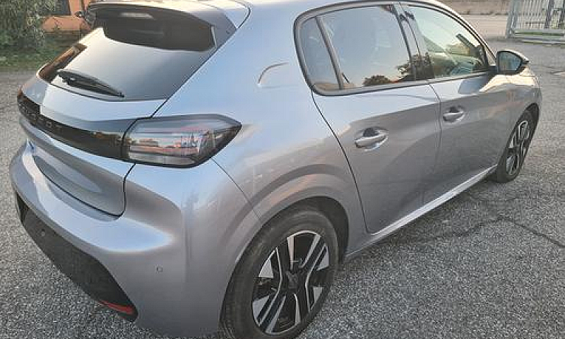 Peugeot 208 1.2 5 Po...