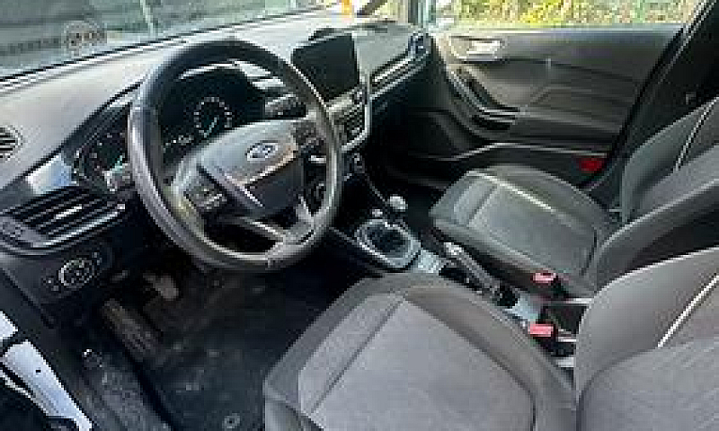 Ford Fiesta Active 1...