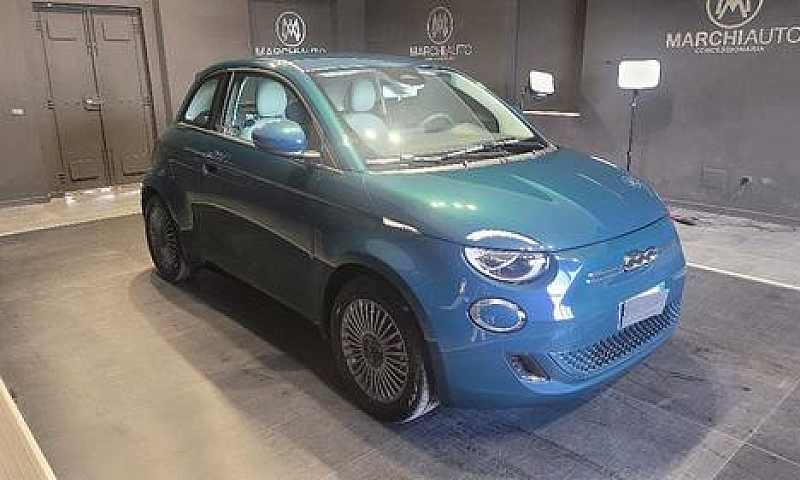 Fiat 500E Berlina 42...