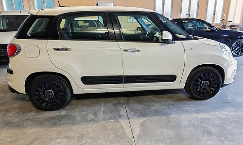 Fiat 500L Autocarro ...