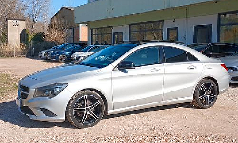 Mercedes-Benz Cla 18...