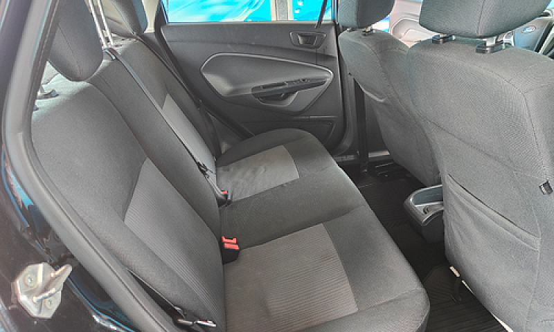 Ford Fiesta 5P 1.2 1...