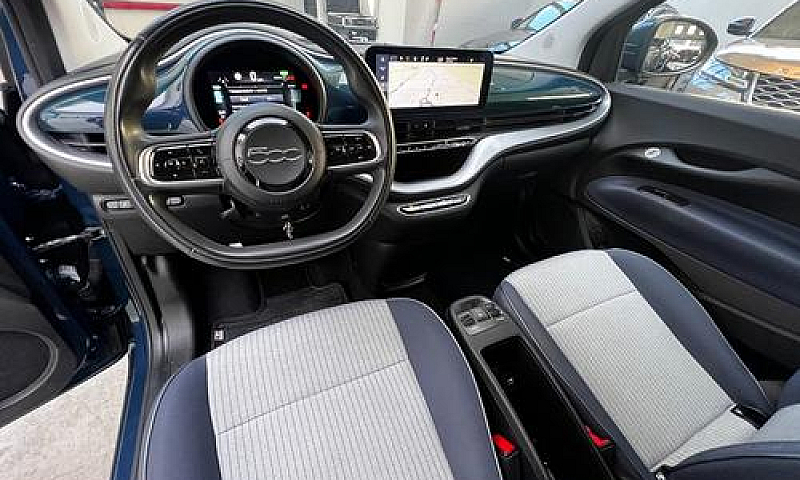 Fiat 500E Passion Be...