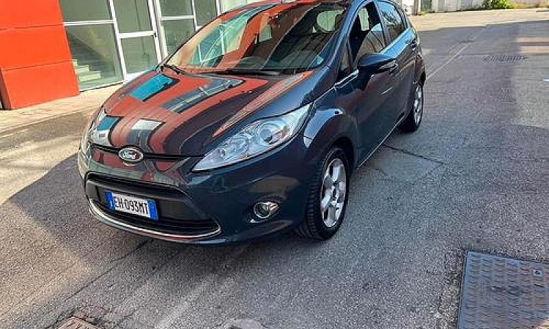 Ford Fiesta 1.2 60Cv...