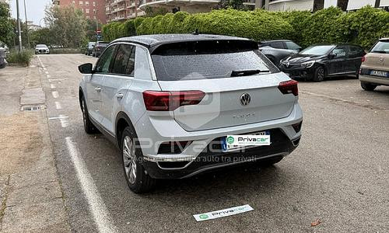Volkswagen T-Roc 1.0...
