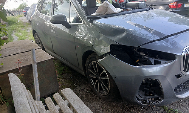 Bmw 218 Incidentata...