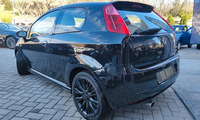 Fiat Punto 1.4/95Cv ...