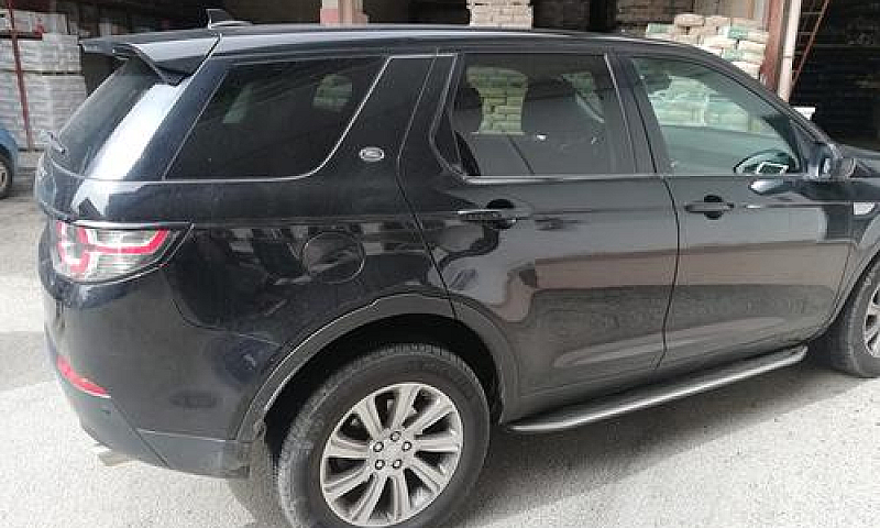 Land Rover Discovery...