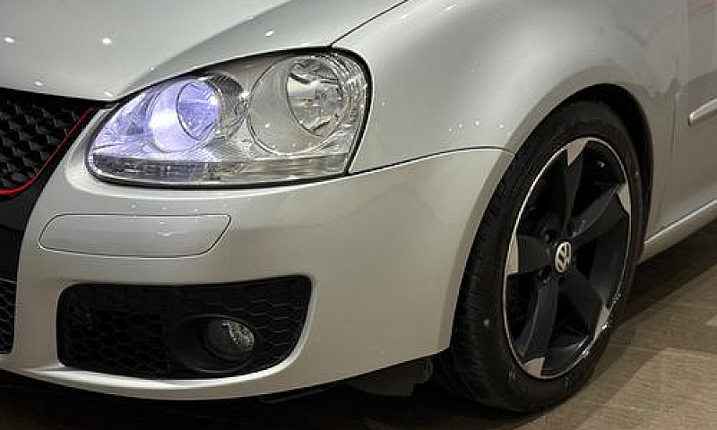 Volkswagen Golf 2.0T...