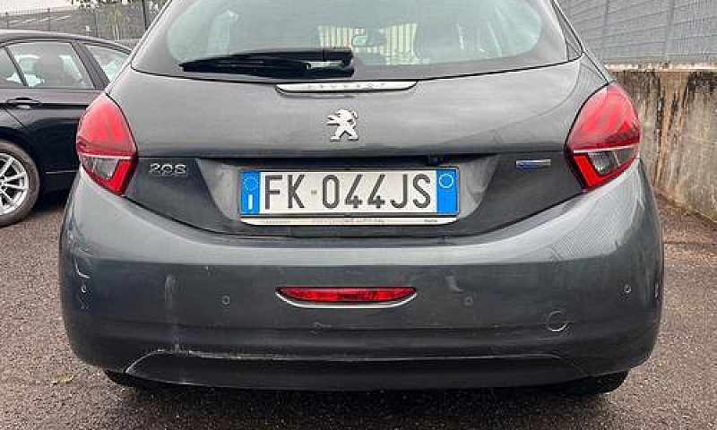 Peugeot 208 Puretech...