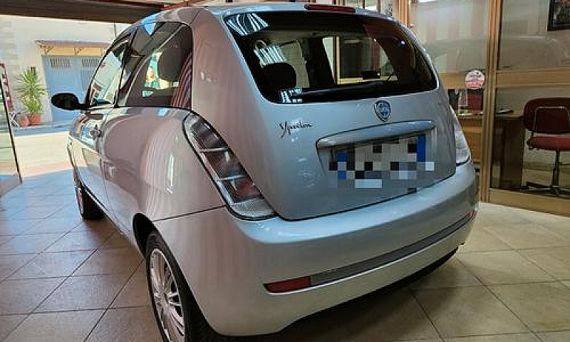 Lancia Ypsilon 1.2 A...