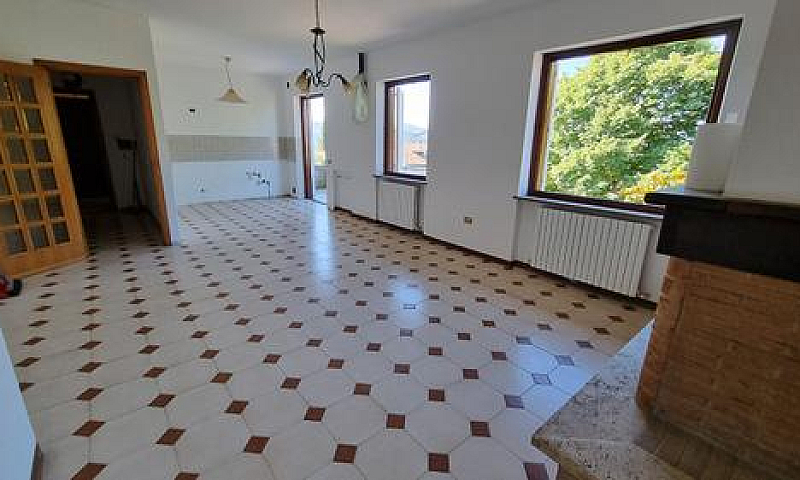 Ampio Quadrilocale C...