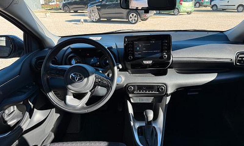 Toyota Yaris 1.5 Hyb...