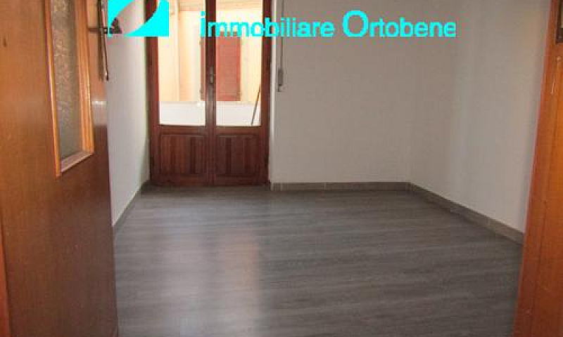 Quadrilocale Via Lam...