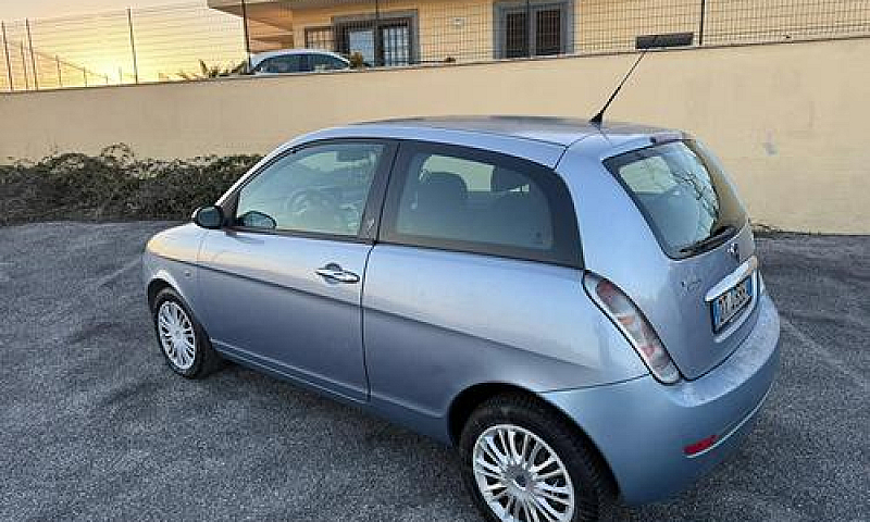 Lancia Ypsilon 1.3 M...