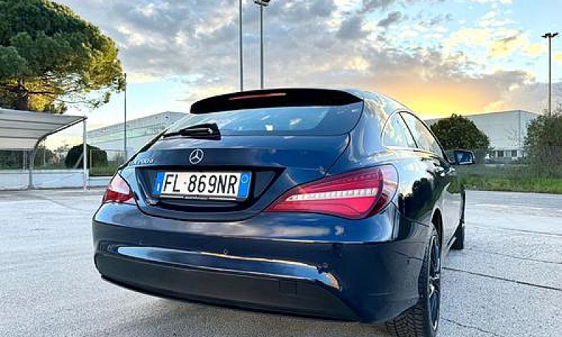 Mercedes Cla 200D S....