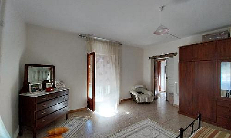 Ampio Appartamento C...