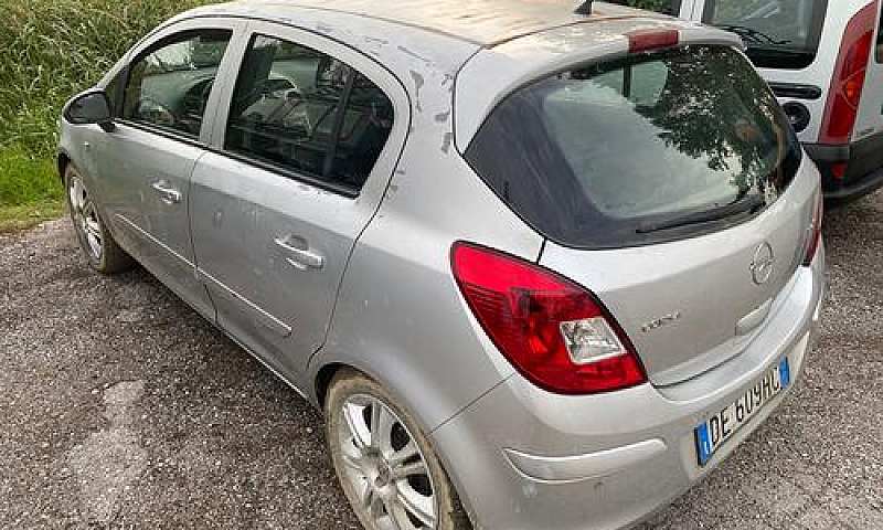 Opel Corsa 1.3Mjt Ra...