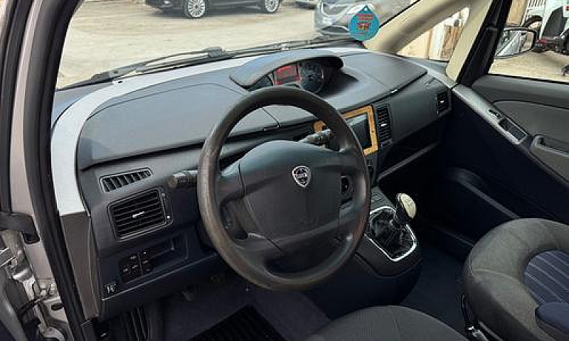 Lancia Musa 1.4 Oro ...