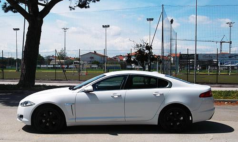 Jaguar Xf 2.2 Cdi Fu...