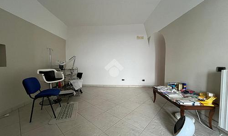 4 Locali A Santeramo...