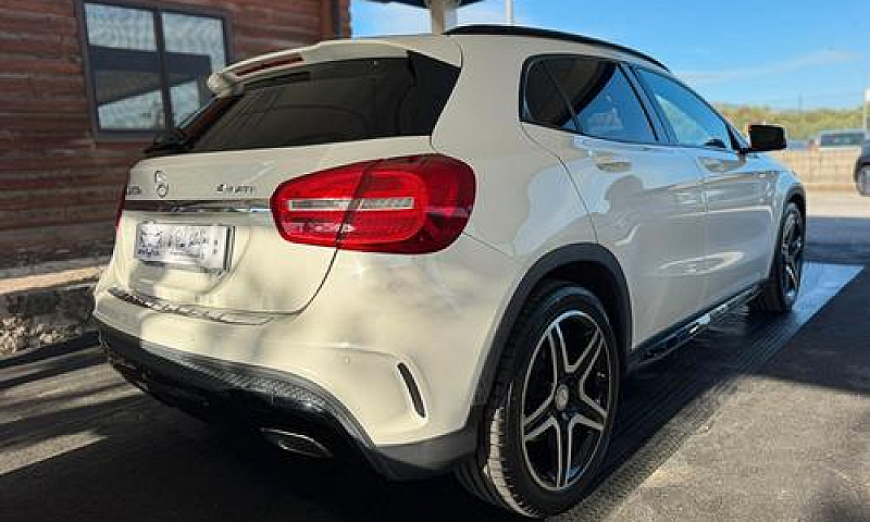 Mercedes-Benz Gla 20...