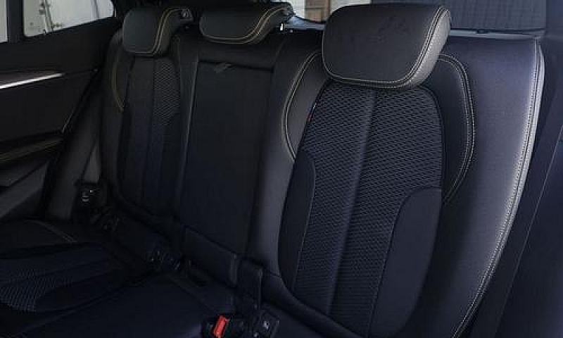 Bmw X2 Bmw Sdrive18D...