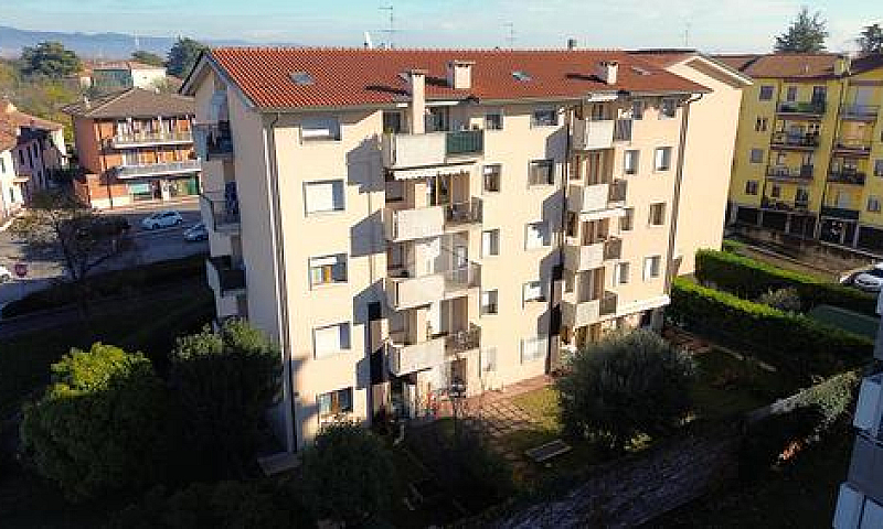 2 Locali A Verona...