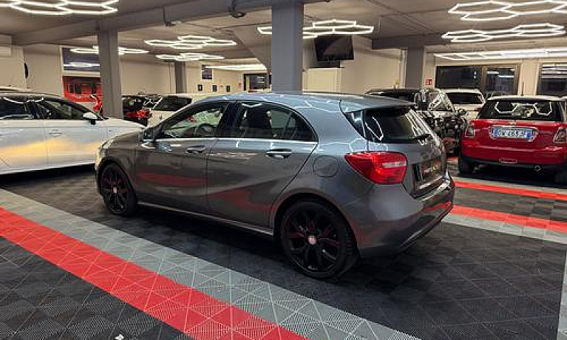 Mercedes-Benz A 180 ...