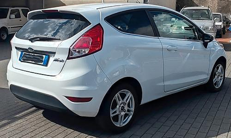 Ford Fiesta 1.6 Tdci...