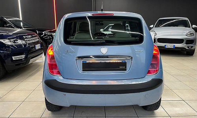 Lancia Ypsilon 1.3 M...