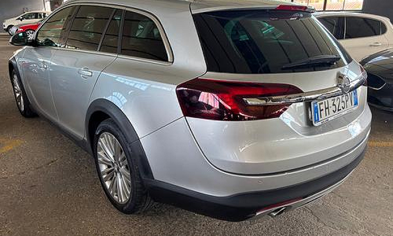 Opel Insignia 1.6 Cd...