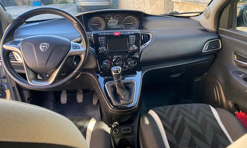 Lancia Y 1.2 Gpl 5 P...