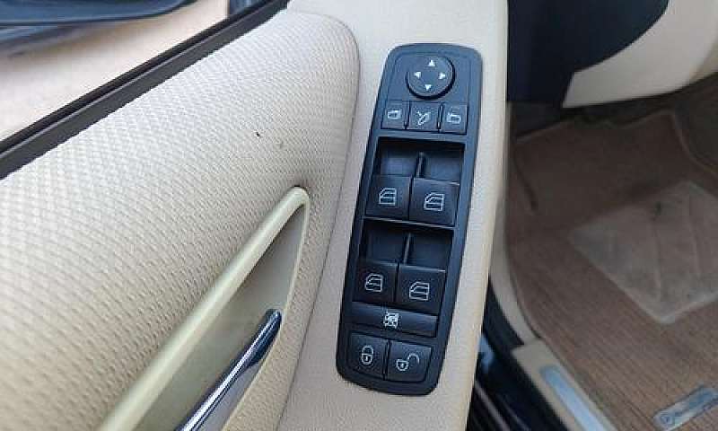 Mercedes-Benz B 200 ...