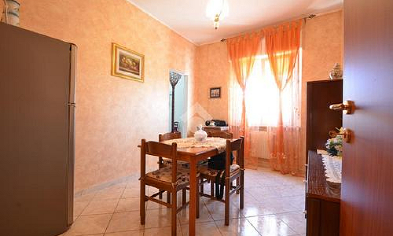 2 Locali A Montesilv...