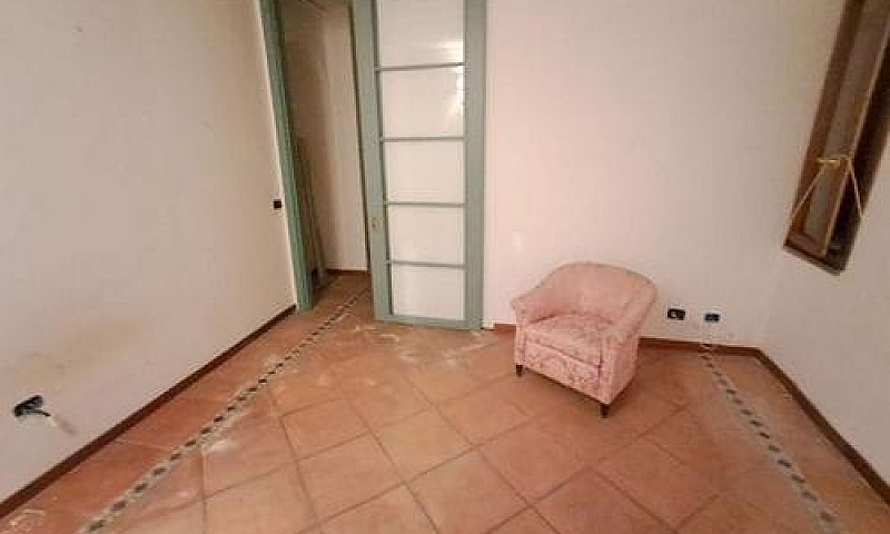 Catanzaro - Via Poer...
