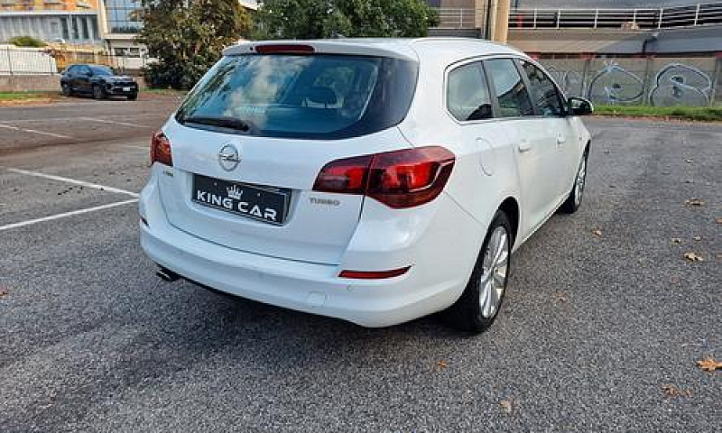 Opel Astra 1.4 Turbo...