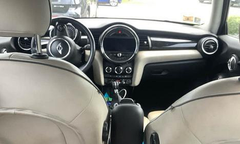 Mini 1.5 Cooper D Bu...