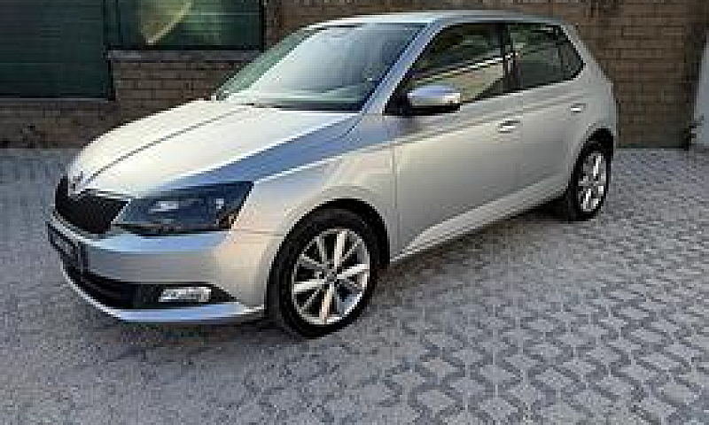Skoda Fabia 1.0 Tsi ...