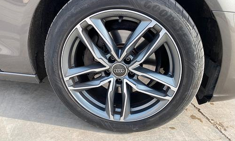 Audi A6 Avant 2014...