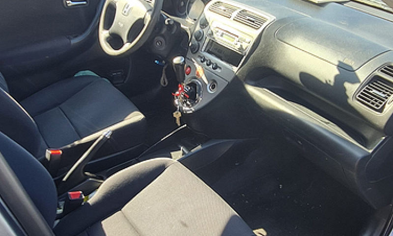 Honda Civic 2005...