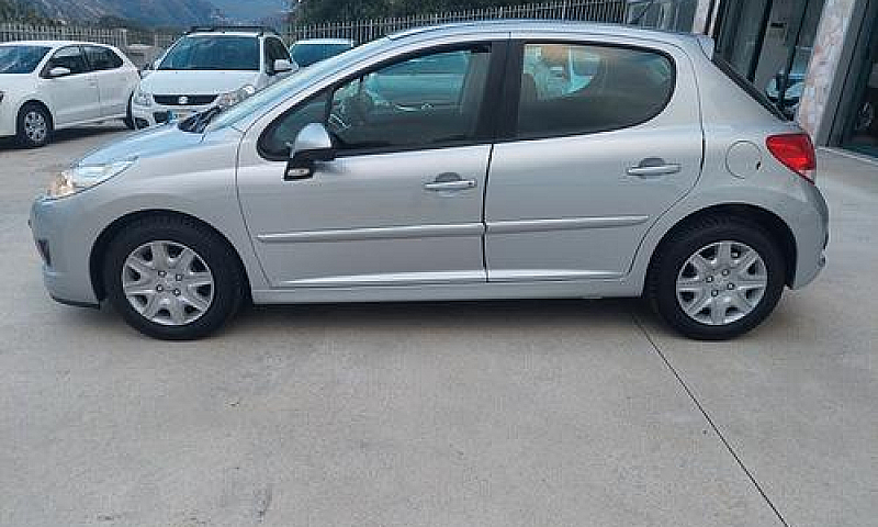 Peugeot 207 Plus 1.4...
